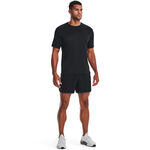 Under Armour UA HIIT Woven 6in Shorts, Black outfit