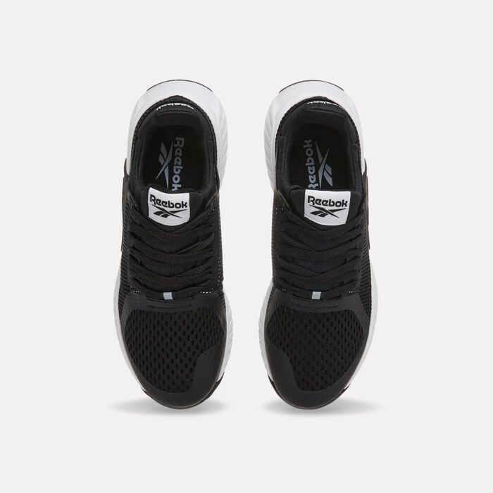 Flip Charge Treenikeng&auml;t Musta