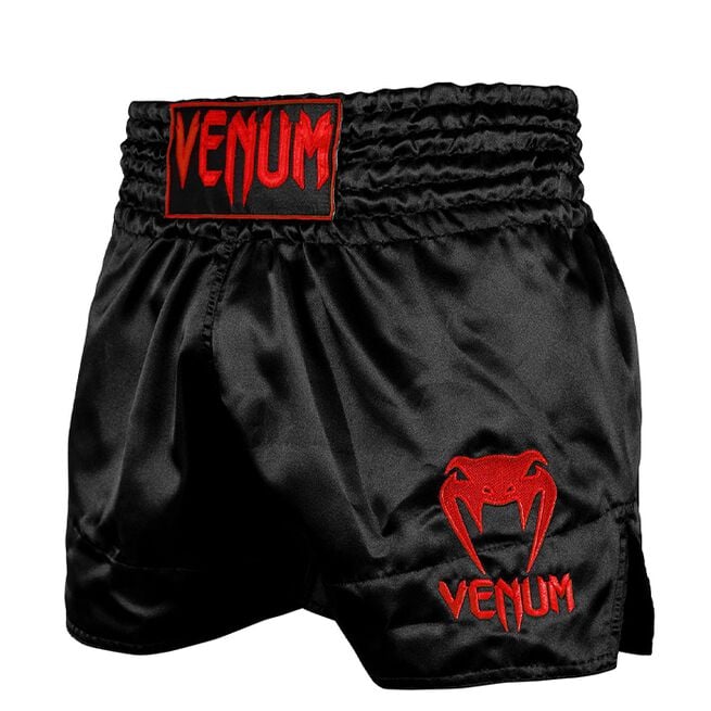 "Classic-Muay Thai -Shortsit, Musta/Punainen"