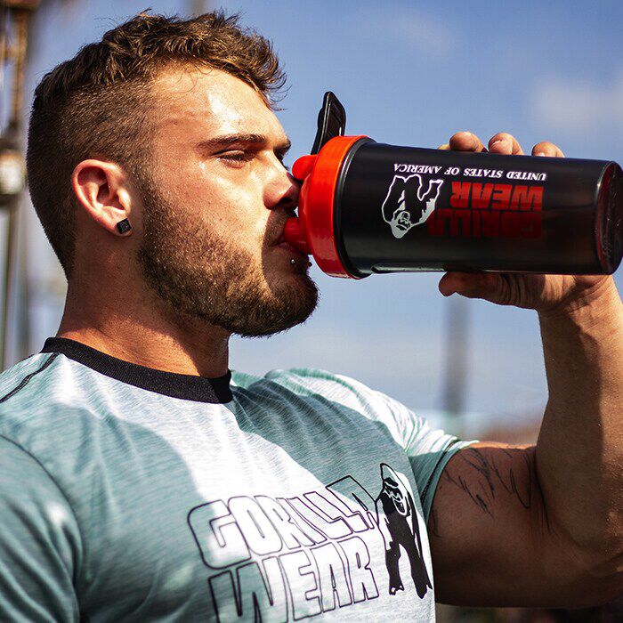 Shaker XXL Musta/Punainen 1000 ml