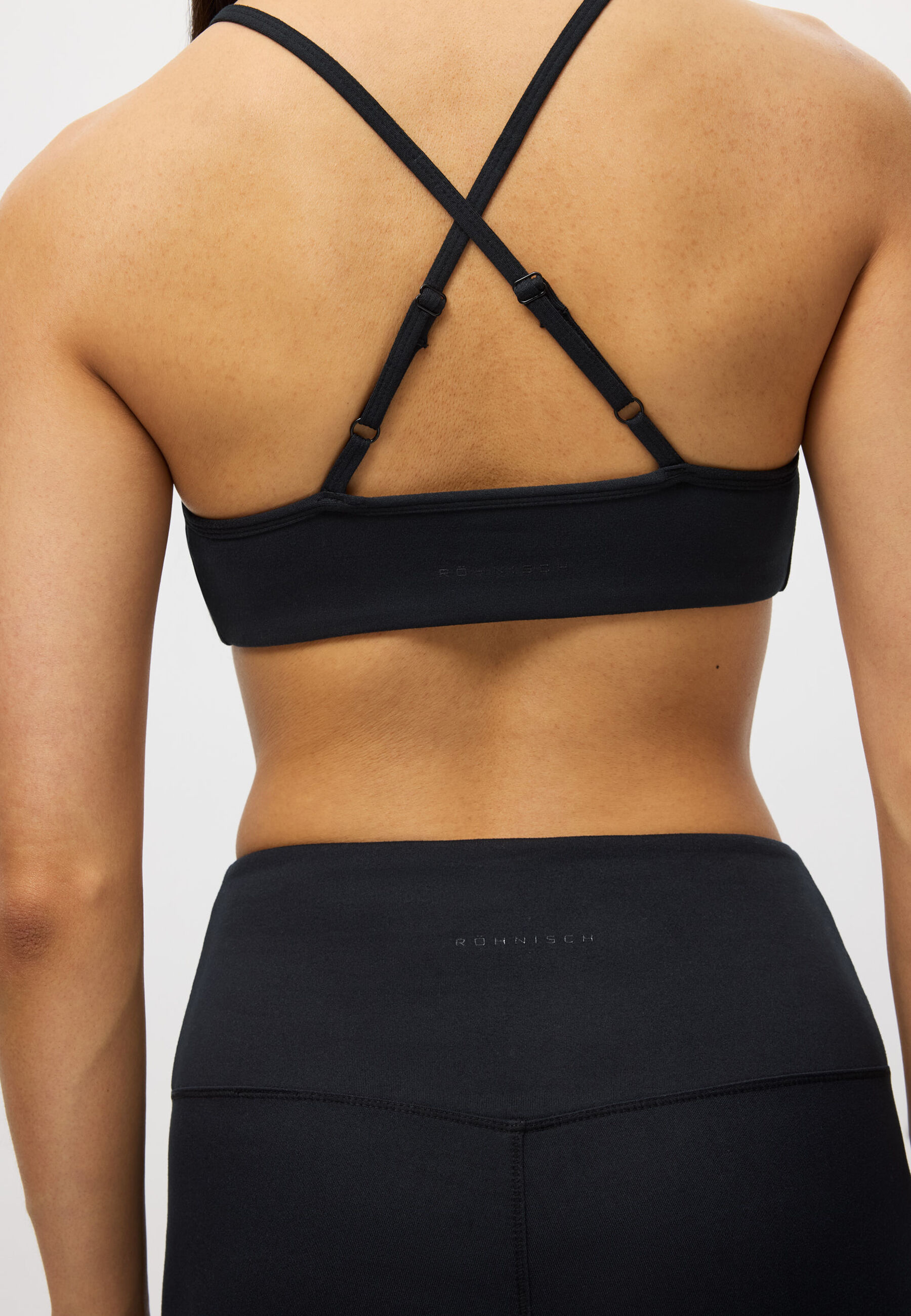 Smoothflex Strap Sportsbra Musta