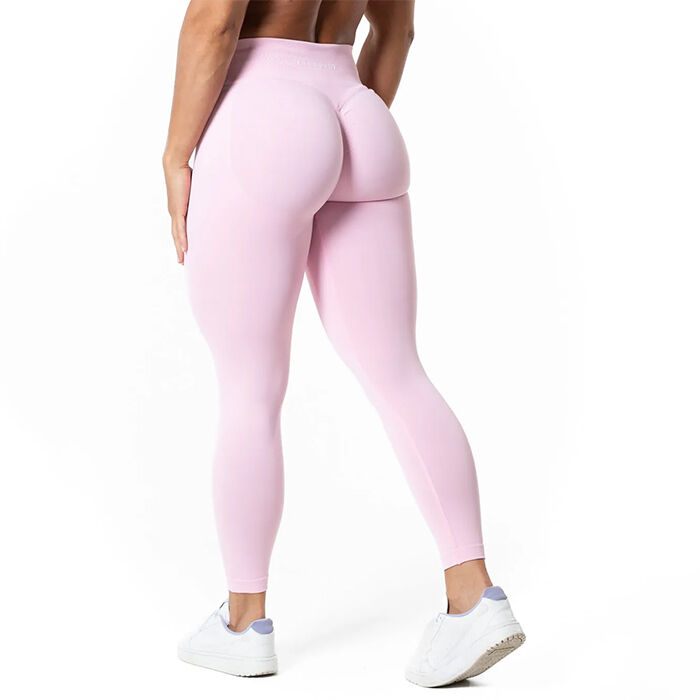 Aura Treenitrikoot Vaaleanpunainen