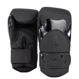 Venum Challenger 4.0 Boxing Gloves Black/Black, 10 oz  Venum Challenger 4.0 Nyrkkeilyhanskat Musta/Musta