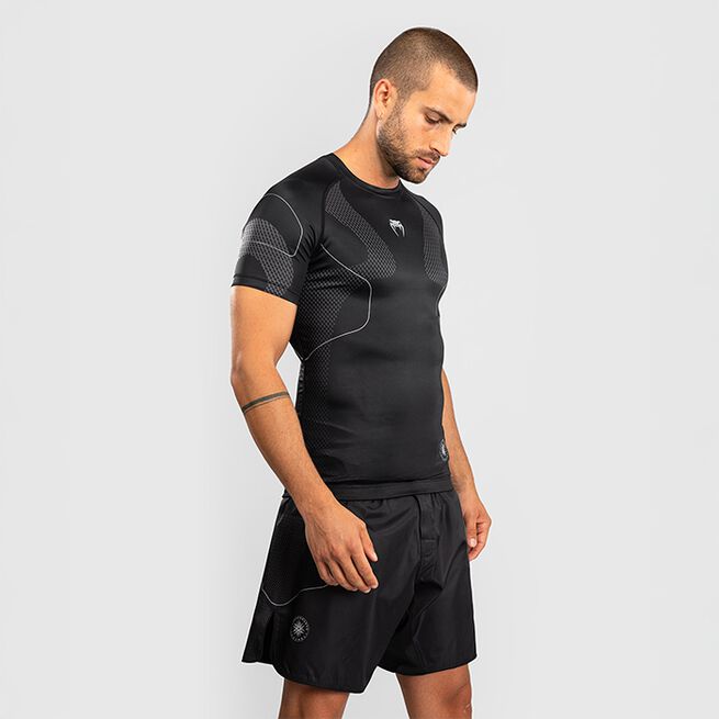 Nexus Rashguard Lyhythihainen Musta Hopea