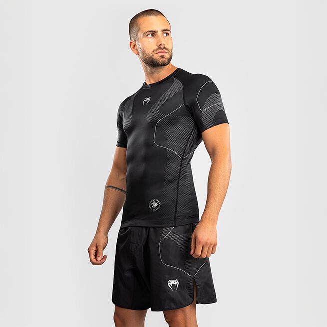 Nexus Rashguard Lyhythihainen Musta Hopea