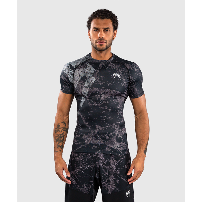 Venum RAGE & WORKOUT lyhythihainen rashguard musta/harmaa