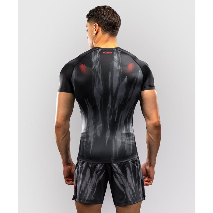 Venum Demon lyhythihainen rashguard musta/harmaa