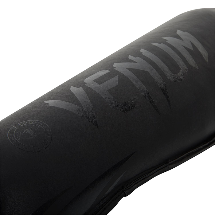 Challenger Standup Shinguards Mustat