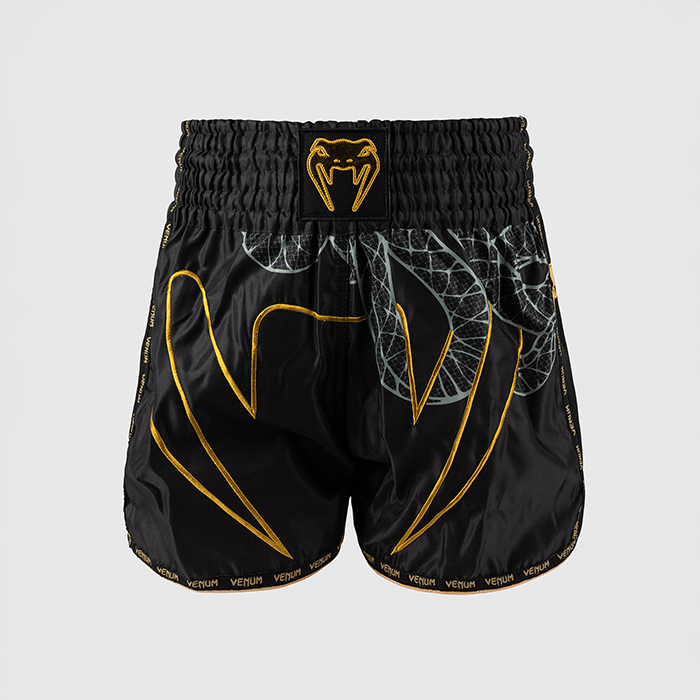 Serpenti Muay Thai-Shortsit Musta Hopea Kulta
