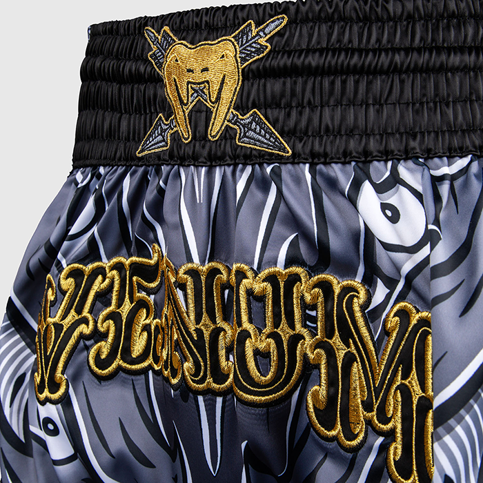 Venum Wolf Atak Muay Thai Shorts Musta Harmaa