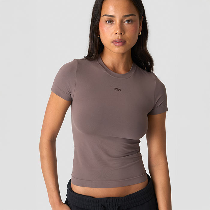 Essence Seamless T-paita Ruskea