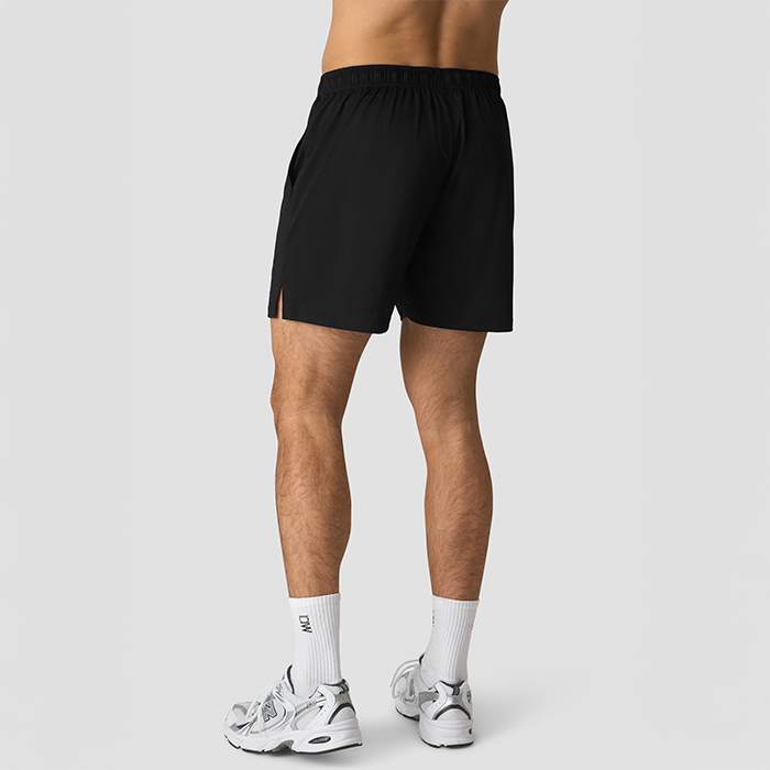 Stride Shortsit Musta