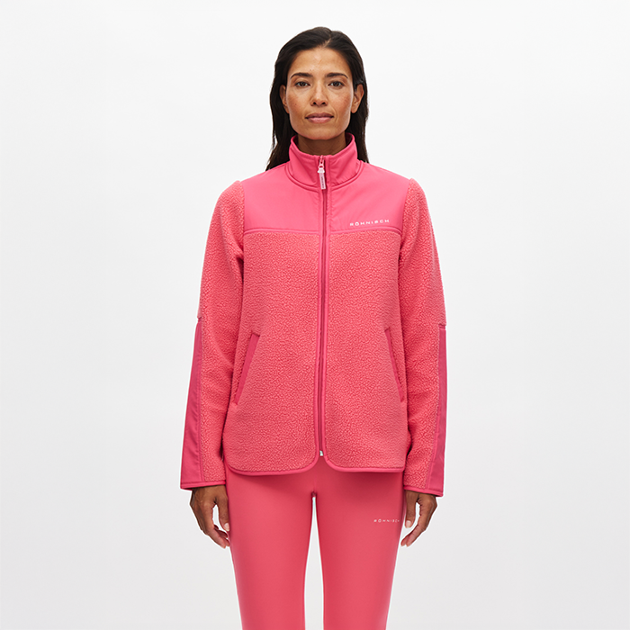 Phoebe Takki Pinkki