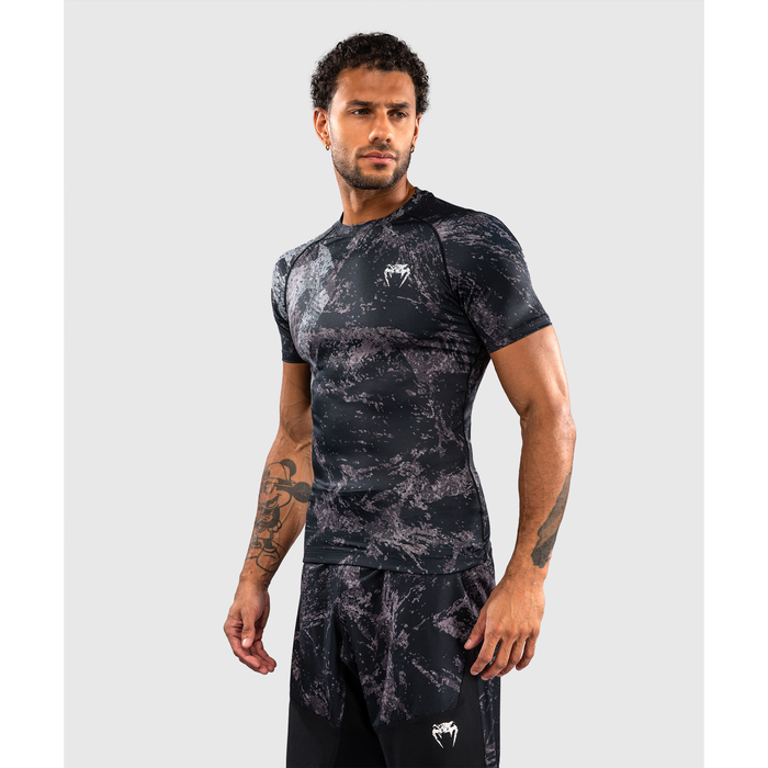 Venum RAGE & WORKOUT lyhythihainen rashguard musta/harmaa