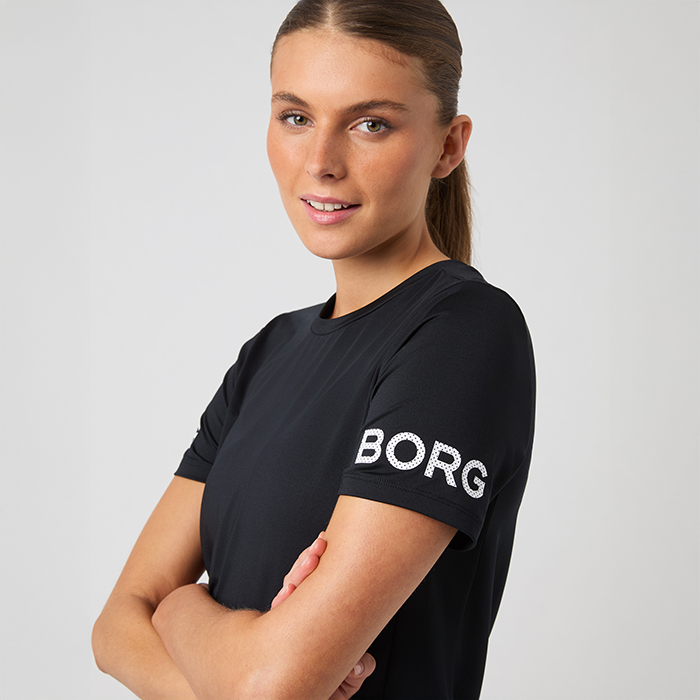 T-shirt Musta