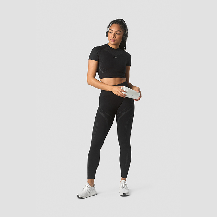 Ultra Seamless Cropped T-paita Naiset, Musta