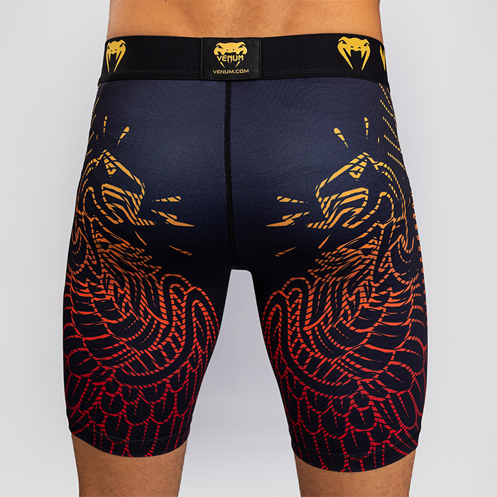Venum Quetzal Fury Vale Tudo Shortsit Musta Punainen Oranssi
