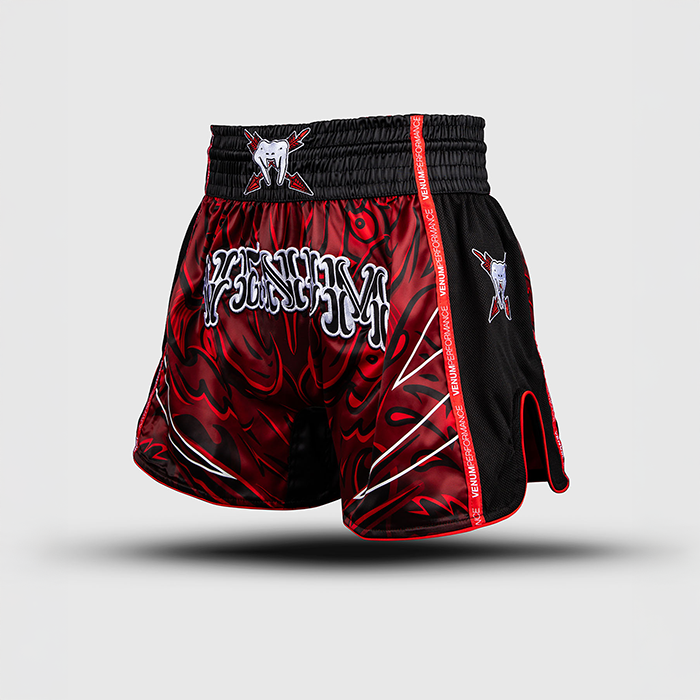 Venum Wolf Atak Muay Thai Shorts Musta Punainen