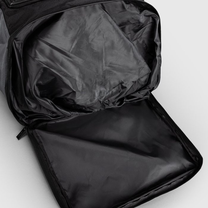 Essential Sports Bag Treenikassi Harmaa/Musta 61 l