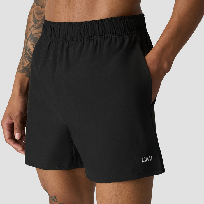Training Shorts 5", Musta