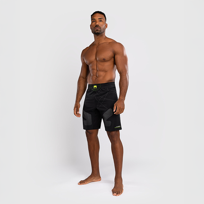 Training Camp 4.0 Fightshorts Musta Vihre&auml;