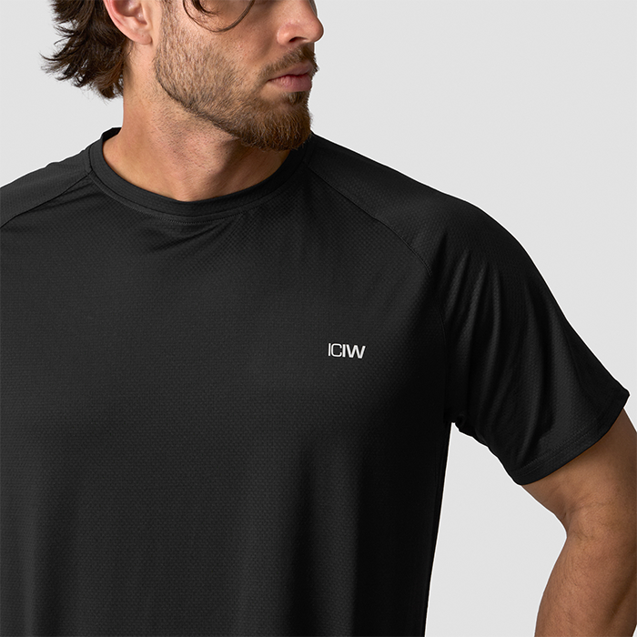 Stride Raglan T-paita Musta