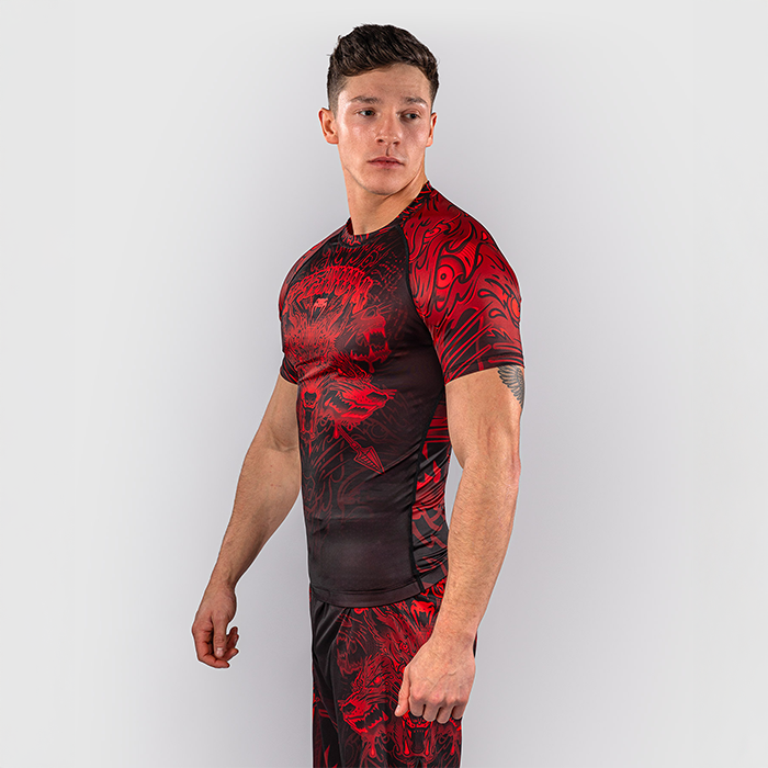 Venum Wolf Atak Rashguard Lyhythihainen Musta Punainen