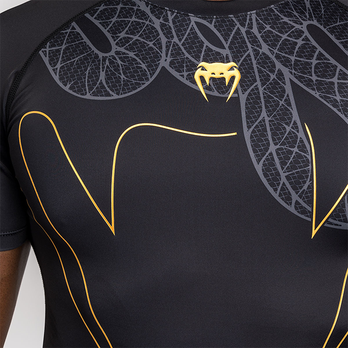Serpenti Rashguard Lyhythihainen Musta Hopea Kulta