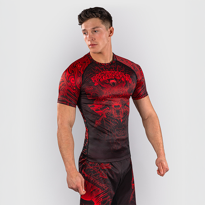 Venum Wolf Atak Rashguard Lyhythihainen Musta Punainen