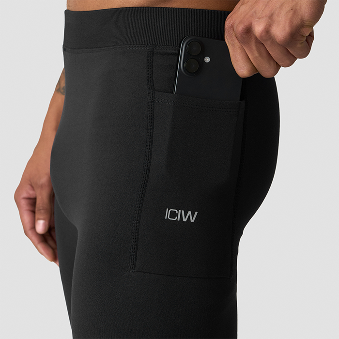 Essential Saumattomat Leggingsit Musta