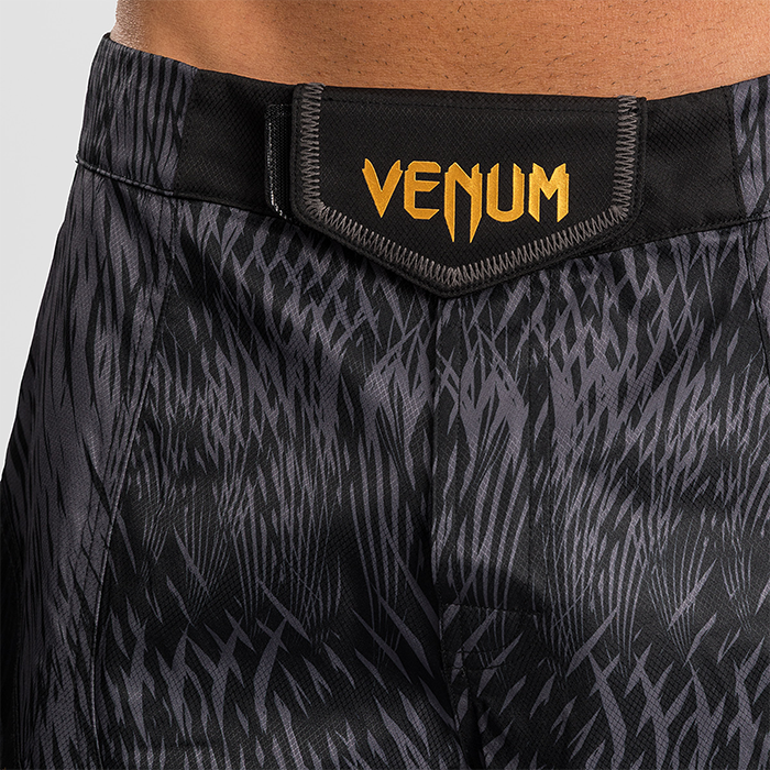 Venum X Chimaev Wild Borz Kamppailushortsit Musta Harmaa