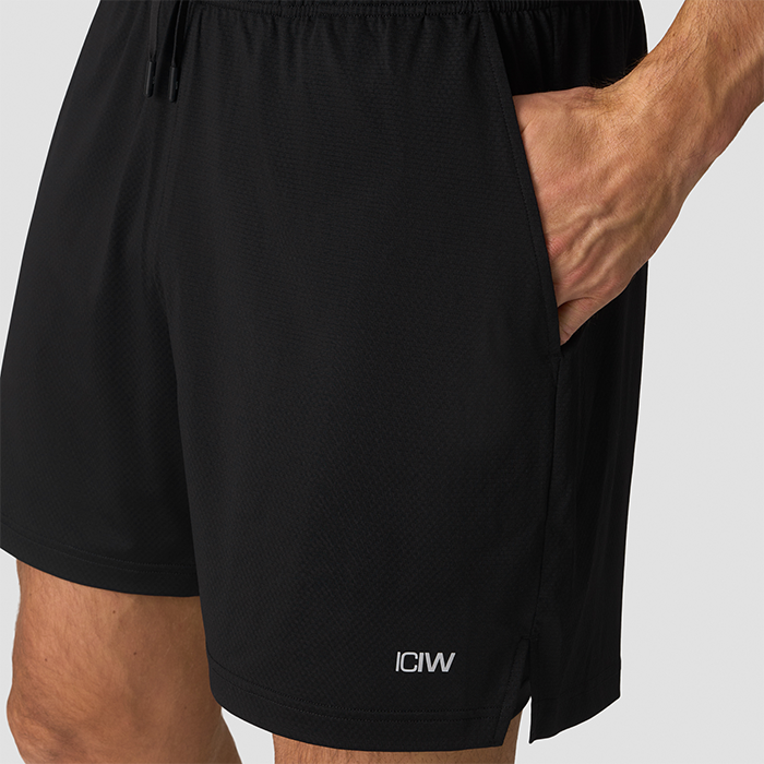 Stride 2-in-1 Shortsit Musta