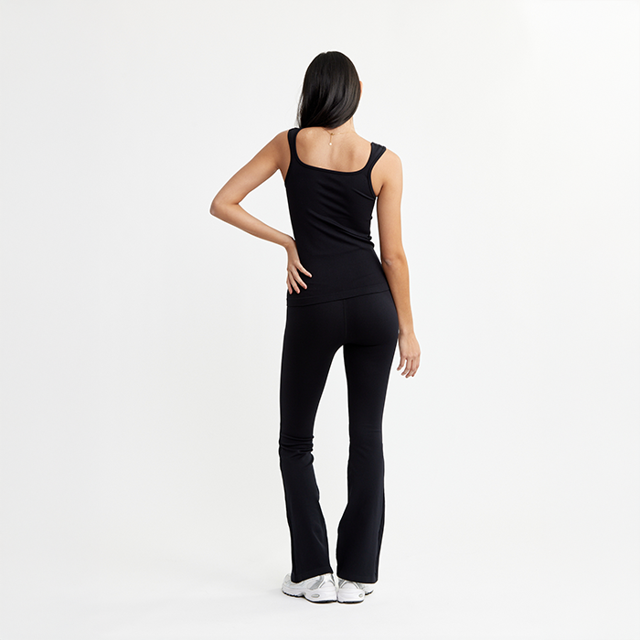 Seamless Flare Treenitrikoot Musta