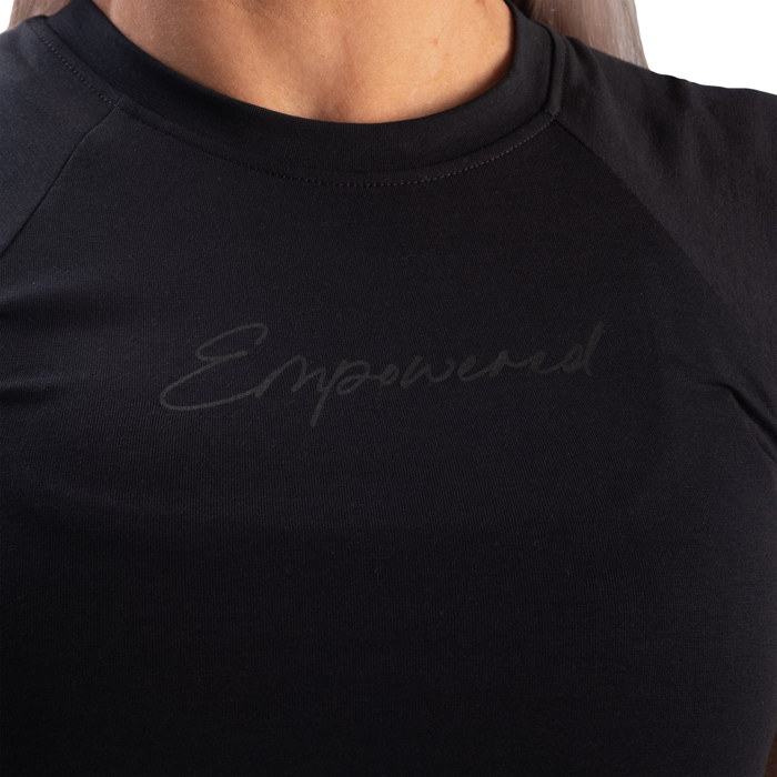 Empowered T‑Paita Musta