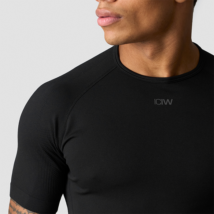 Sculpt Seamless T-paita Musta