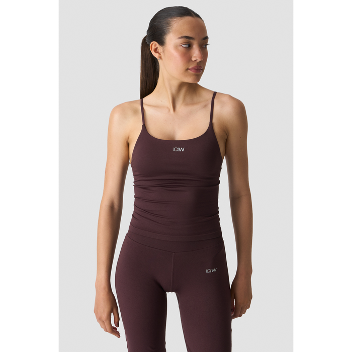 Smooth Seamless 2-in-1 Toppi Ohuilla Olkaimilla Ruskea