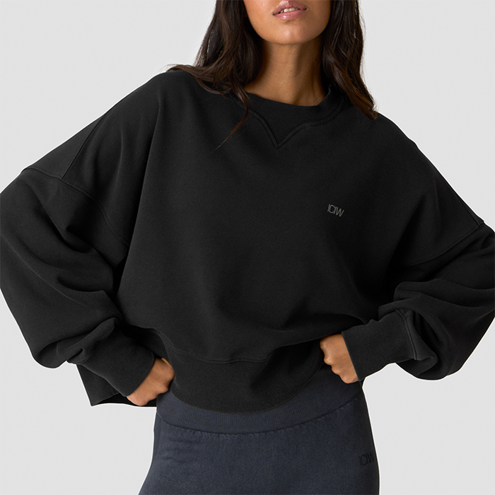 Essence Oversized Collegepaita Musta