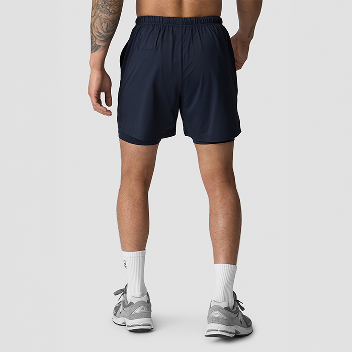 Stride Shortsit Tummansininen