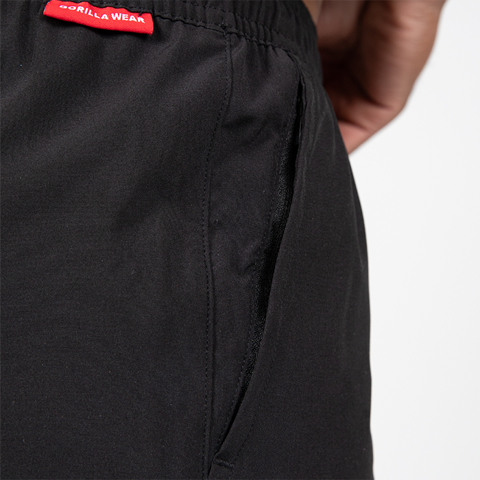 Clarkson Shorts Musta