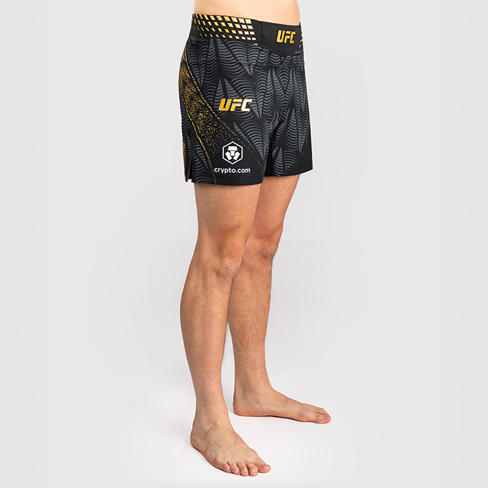 UFC Zenith by Venum Fight Night Fightshortsit Lyhyt malli Musta Kulta