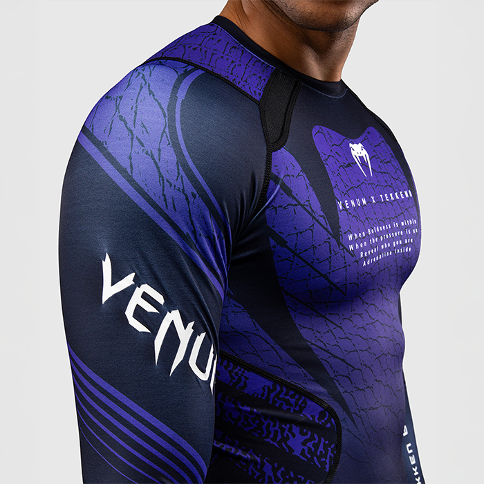 Venum x TEKKEN 8 Pitk&auml;hiha Rashguard Kazuya Musta Lila