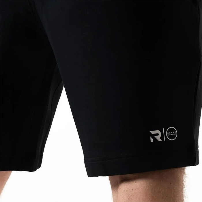 Ultra Shorts Musta