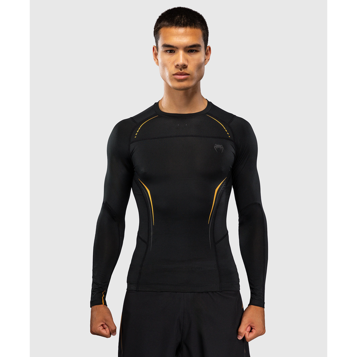 Venum G-Core pitk&auml;hihainen rashguard musta/kulta