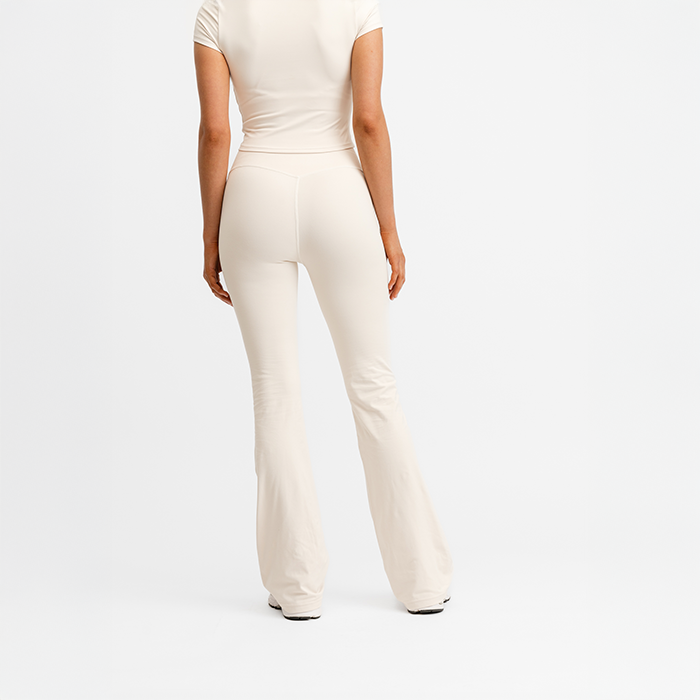 Butter Soft Flare Tights Valkoinen