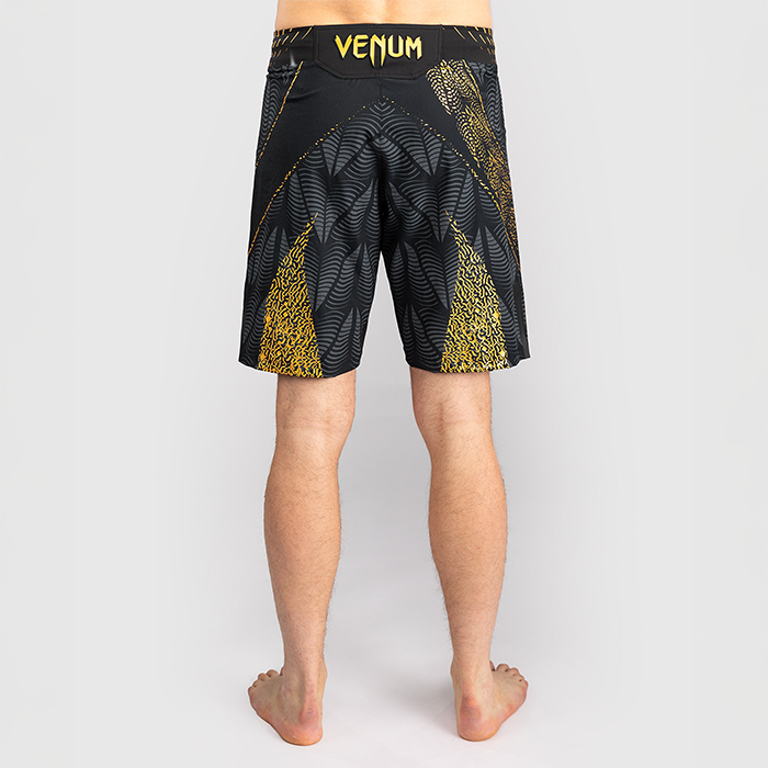 UFC Zenith by Venum Fight Night Fightshortsit Pitk&auml; malli Musta Kulta